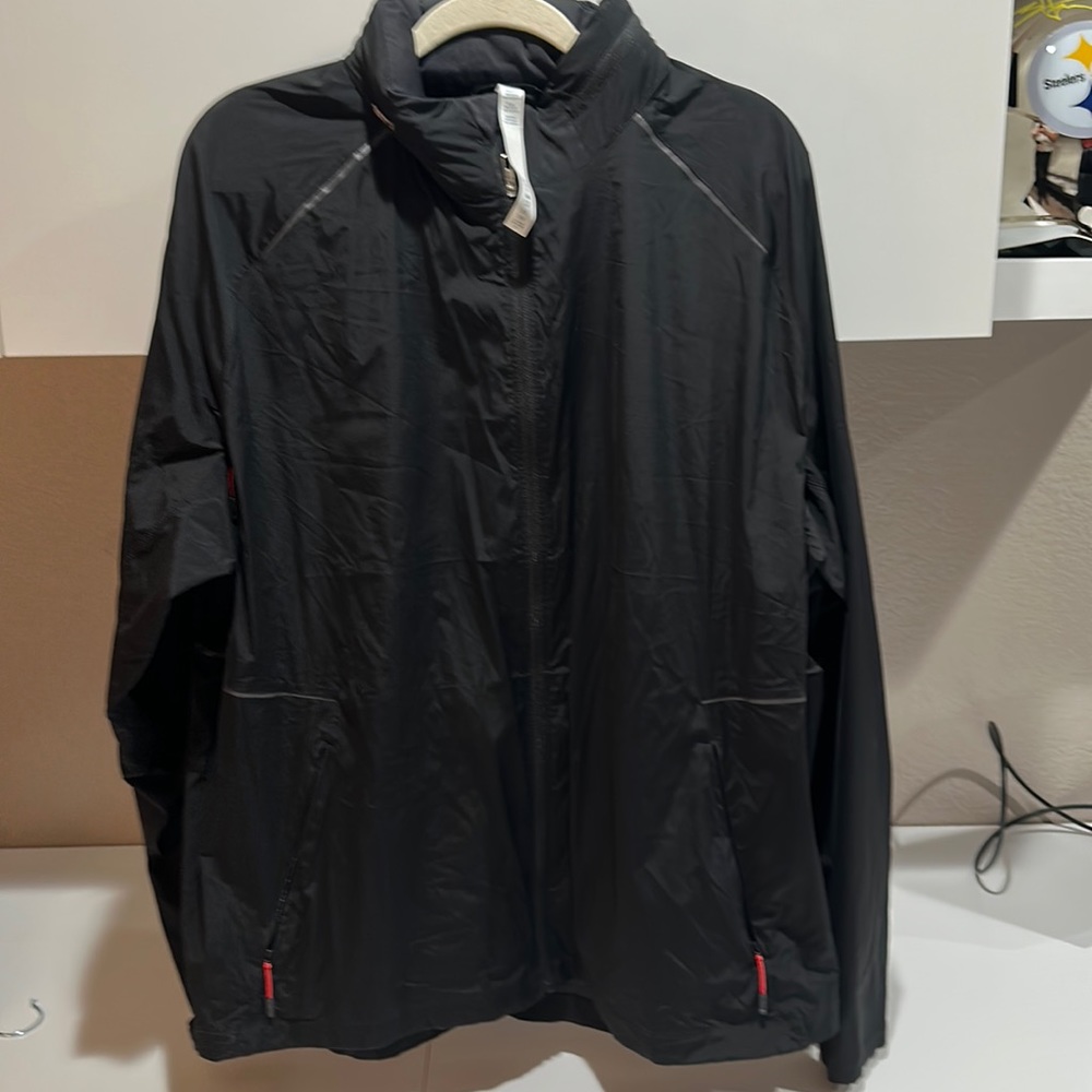 Lululemon light weight hidden hood windbreaker brand new never worn XXL